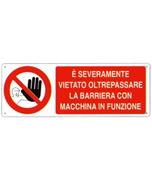 Cartello è severamente vietato oltrepassare la barriera con macchina Cartello è severamente vietato oltrepassare la barriera con macchina