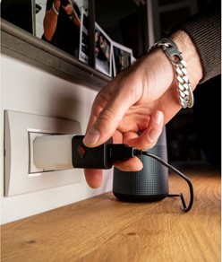 Carica batteria con scollegamento automatico Witty Type A Carica batteria con scollegamento automatico Witty Type A