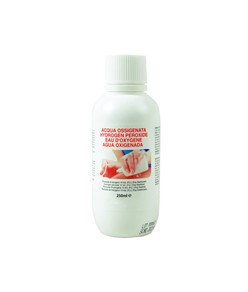 flaconi di acqua ossigenata