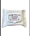Salviettine disinfettanti con alcool 62%.