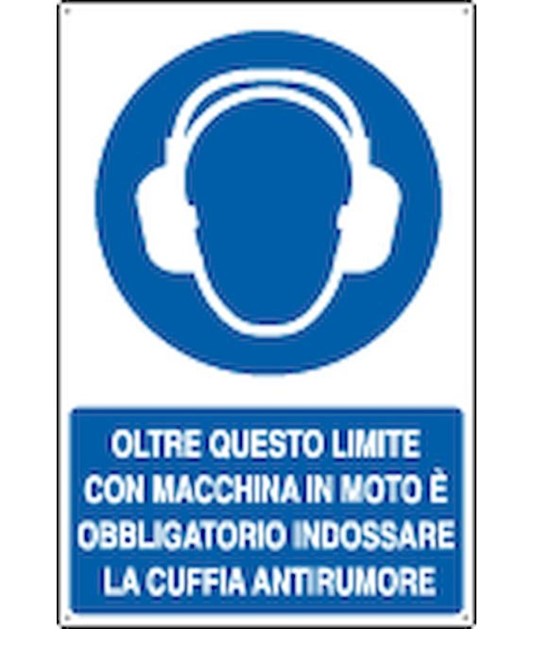 Cartello  oltre questo limite con macchian in moto è obbligatorio indossare