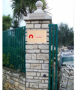 Cartello personalizzato con stampa su legno formato orizzontale