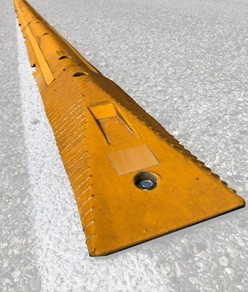 Cordolo stradale in gomma per delimitazione corsia