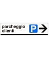 Cartello 'parcheggio clienti'