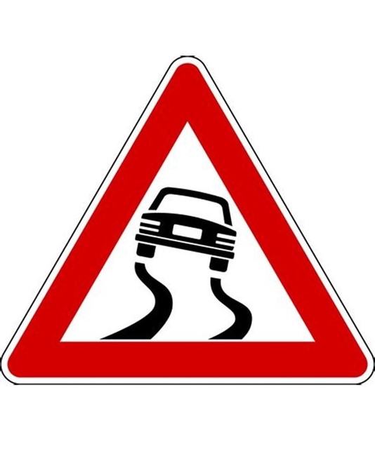 Cartello strada sdrucciolevole Cartello strada sdrucciolevole