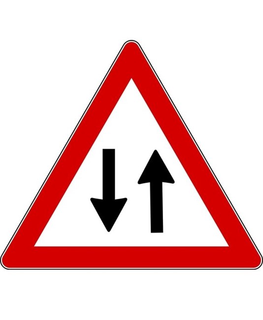 Cartello stradale doppio senso di circolazione Cartello stradale doppio senso di circolazione