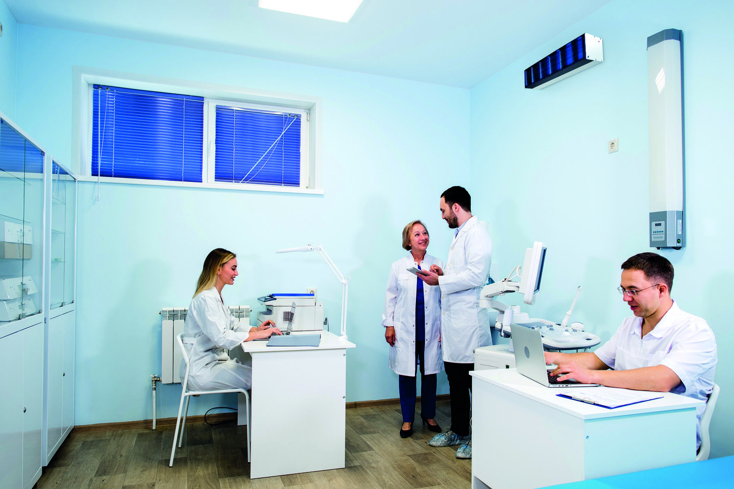 Lampada diurna UV sanificante