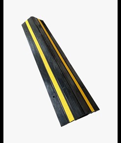 Guaina passacavo flessibile pesante con canale da 6 cm.