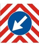 Cartello 'segnale passaggio obbligatorio per veicoli operativi'