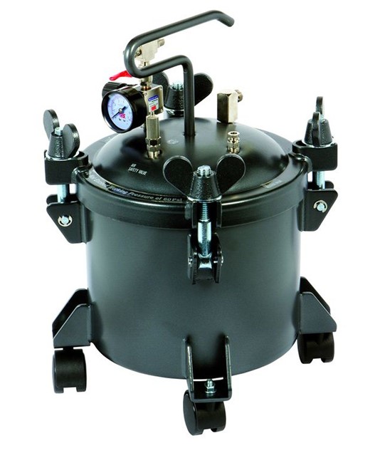 Serbatoio sottopressione da 10 lt. con ruote, valvola di sicurezza Serbatoio sottopressione da 10 lt. con ruote, valvola di sicurezza