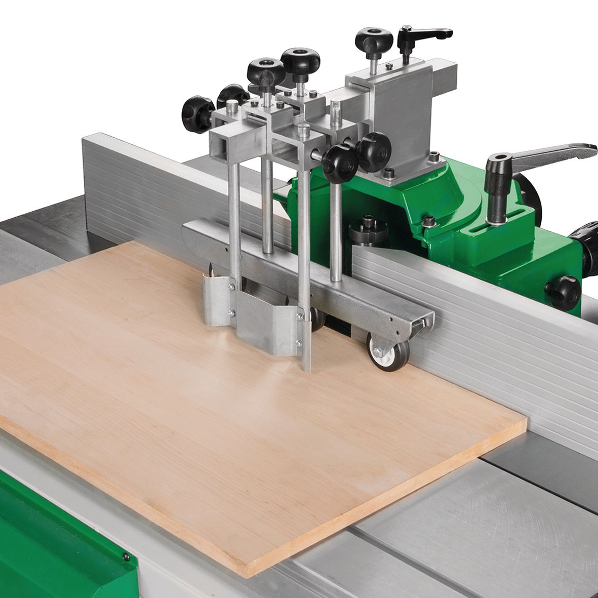 Fresatrice con tavola scorrevole