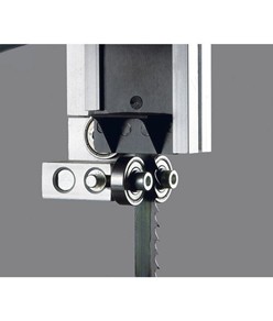 Sega a nastro verticale con guida lama a 3 cuscinetti