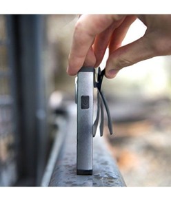 Torce tascabili in alluminio con clip e base magnetica