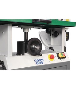 Levigatrice a nastro oscillante con guida angolare e arresto pezzo regolabile da -45° a +45°