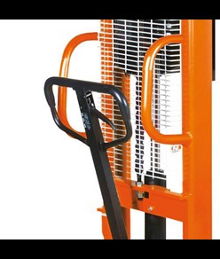 Carrello elevatore portata 1T