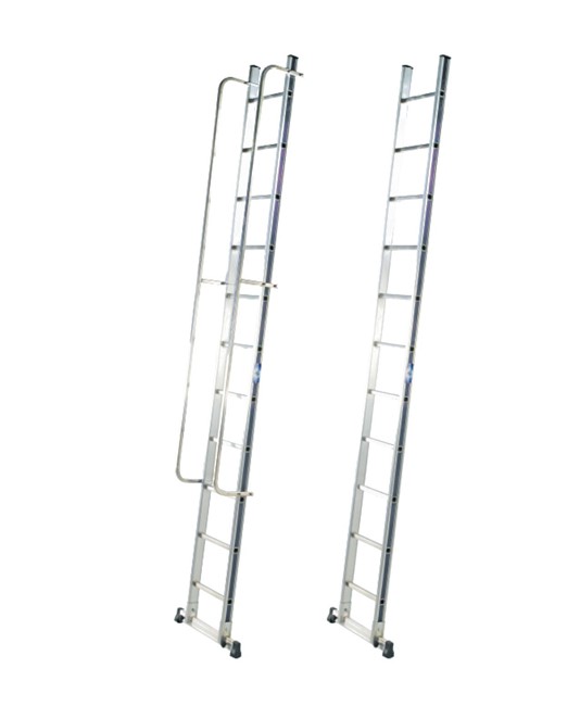 Scala d'appoggio a gradini con CE STP Olivia Pioli Scala d'appoggio a gradini con CE STP Olivia Pioli