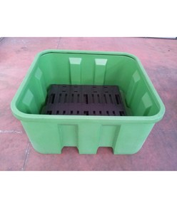 Vasca di contenimento vuota adatto a uso di stoccaggio inquinanti