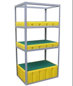 Scaffale con vaschette contenitive in polietilene con volume di raccolta di 400 litri