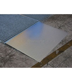 Sistema modulare di vasche in acciaio