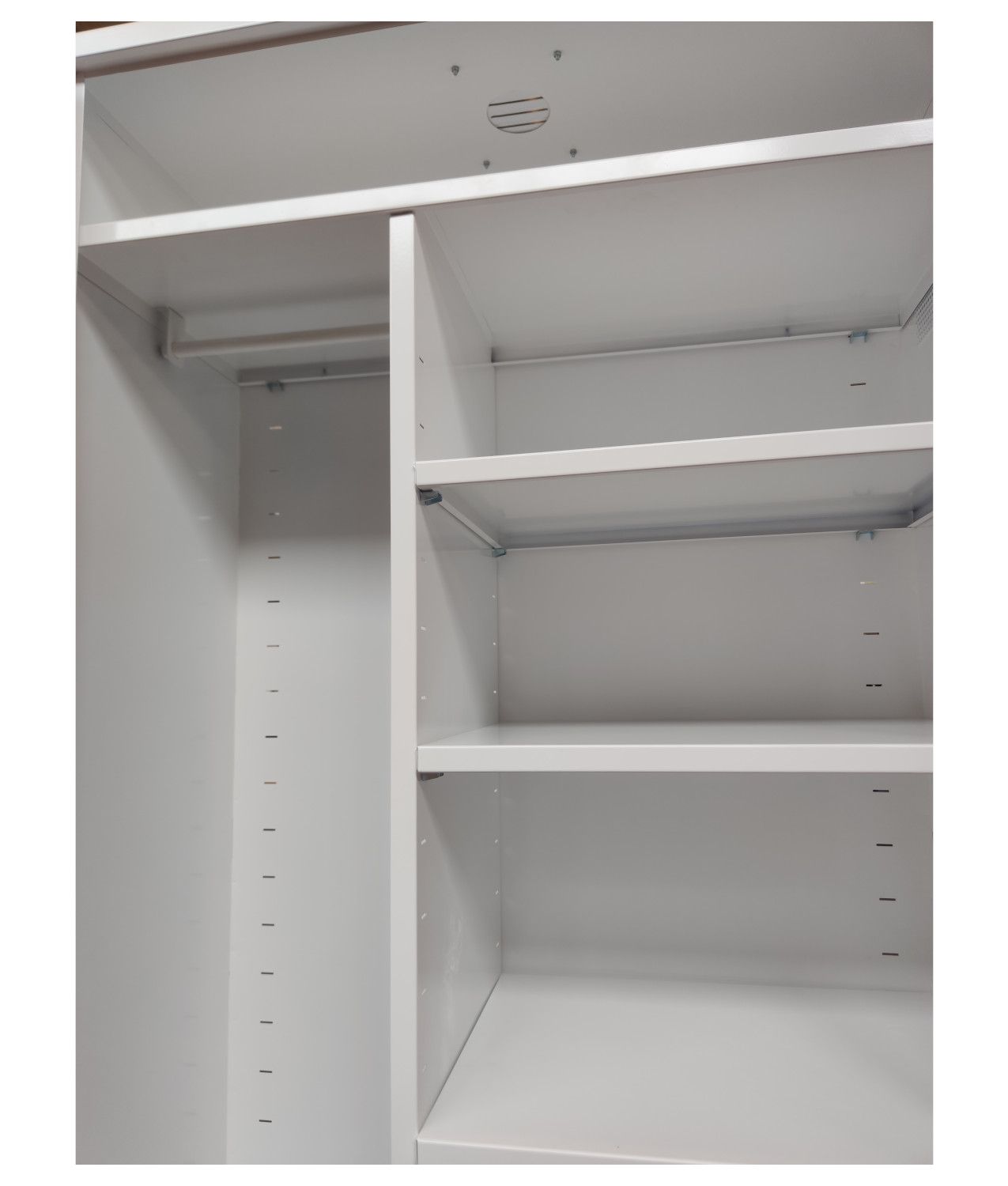 Armadio per contenimento DPI con appendiabiti Safemax