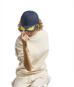 CAPPELLO VISIERA CURVA 6 PANNELLI Atlantis