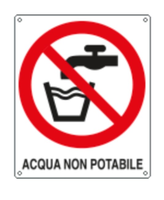 Cartello di divieto 'acqua non potabile' Cartello di divieto 'acqua non potabile'