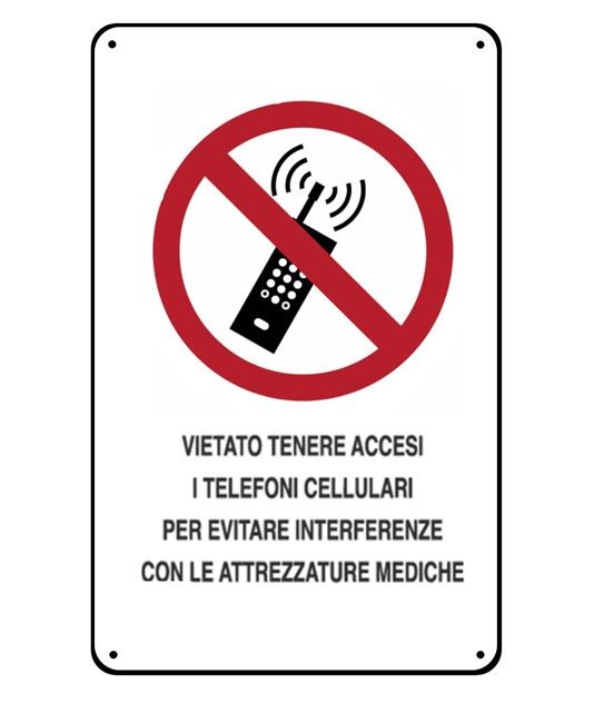 Cartelli di divieto 'vietato tenere accesi i telefoni cellulari per evitare interferenze con le attrezzature mediche' Cartelli di divieto 'vietato tenere accesi i telefoni cellulari per evitare interferenze con le attrezzature mediche'