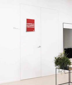 Cartello personalizzato in alluminio rinforzato formato verticale