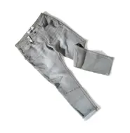 Pantaloni e bermuda Dike