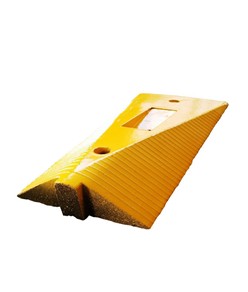 Cordolo stradale in gomma per delimitazione corsia