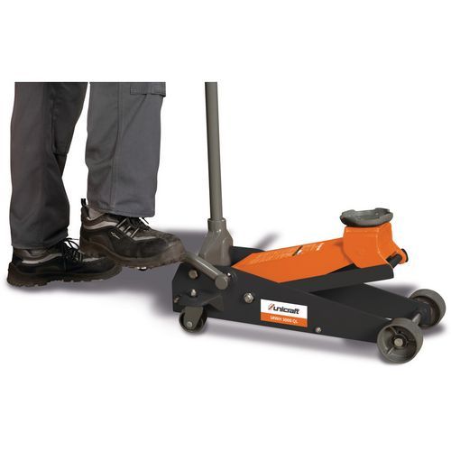 Cric A Carrello Speciale