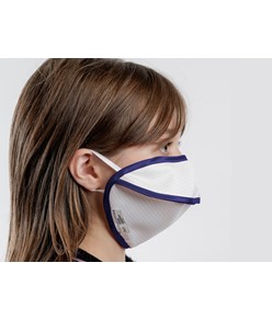 Mascherina per uso all'aperto e al chiuso Mascherina per uso all'aperto e al chiuso