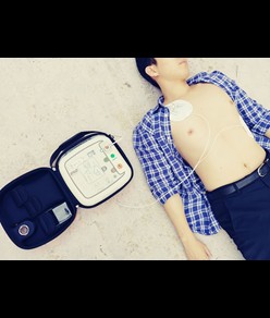 Defibrillatore semi automatico Ipad CU-SP1