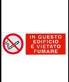 Cartello  in questo edificio è vietato fumare