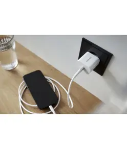 Intenso® Caricatore USB-C 20W, PD 3.0 e QC 4.0 Intenso