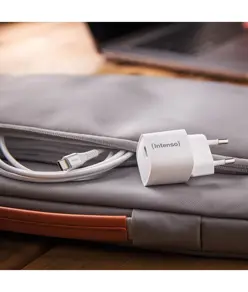 Intenso® USB-C GaN Caricatore 30W PD 3.0/QC 4.0 - Bianco Intenso