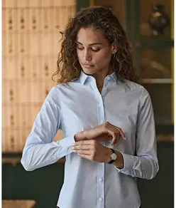 Camicia di lusso elasticizzata da donna (4025) Tee Jays