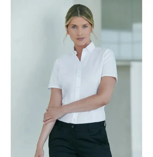 Camicia Oxford moderna a maniche corte donna Henbury