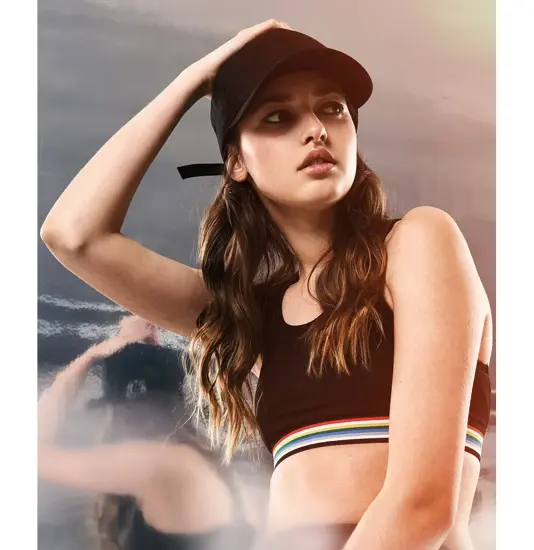 Cappellino a 6 pannelli con visiera curva e chiusura in metallo (7708MS) Flexfit by Yupoong