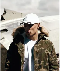 Cappellino dad cap Flexfit in twill di cotone (6745) Flexfit by Yupoong