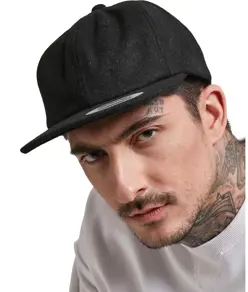 Cappellino Melton Flexfit by Yupoong