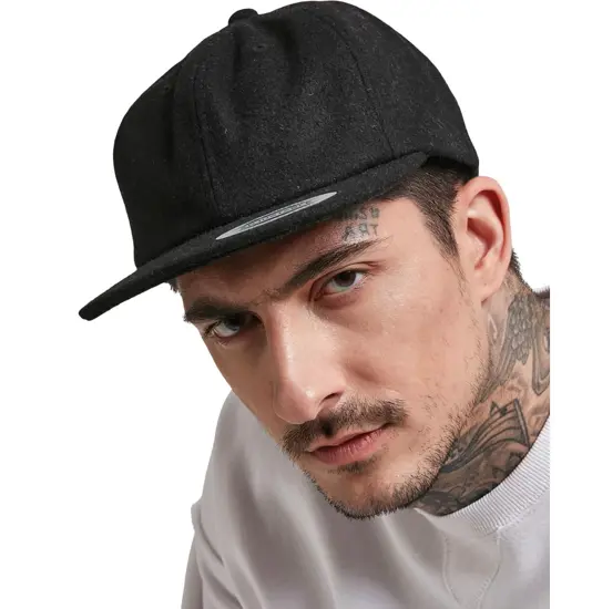 Cappellino Melton Flexfit by Yupoong