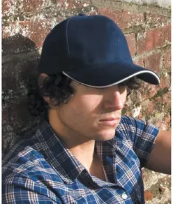 Cappellino pro-style in cotone pesante con visiera sandwich Result Headwear