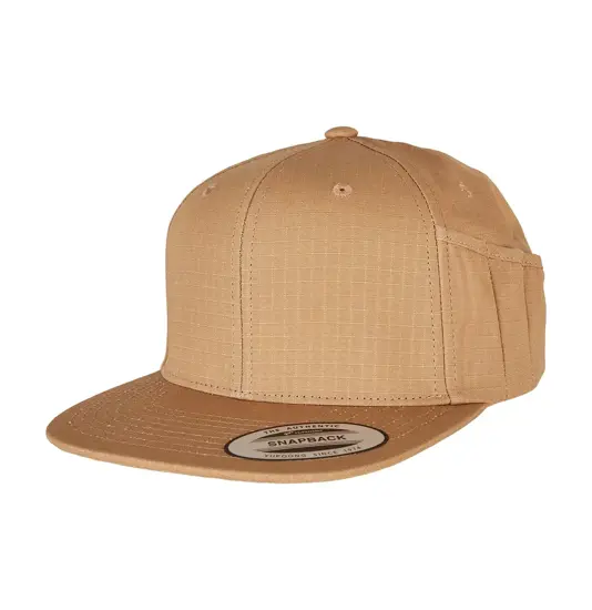Cappellino snapback con porta matita Flexfit by Yupoong