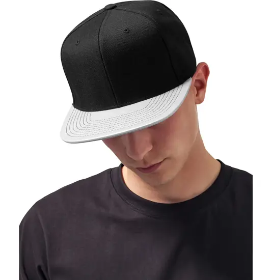 Cappellino snapback con visiera metallizzata (6089PU) Flexfit by Yupoong