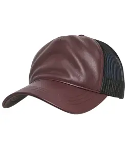 Cappellino trucker in pelle Flexfit by Yupoong