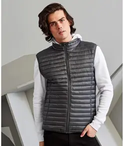 Gilet imbottito a righe sottili Tribe 2786