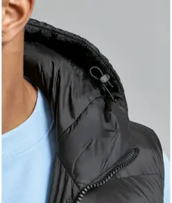 Gilet imbottito riciclato con cappuccio Solitude 2786