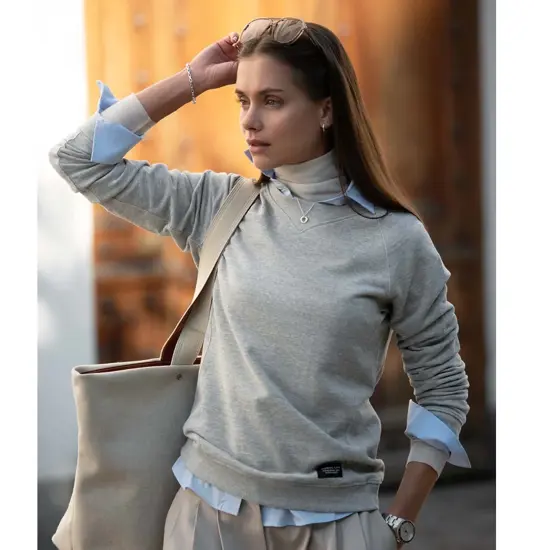 Girocollo donna leggero di lusso Newport Nimbus
