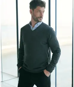 Maglione con scollo a V finezza 12 Henbury